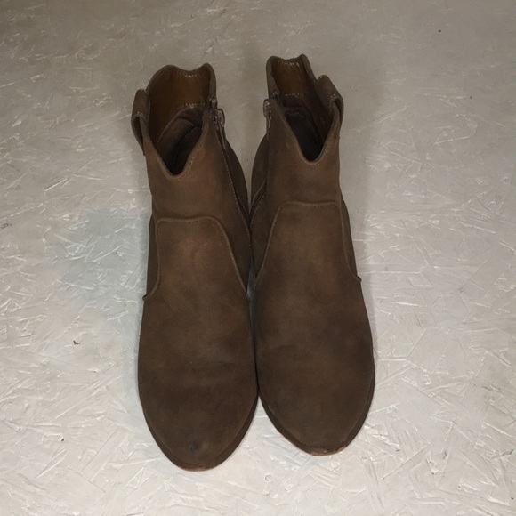 Joe Fresh Ankle Booties - Picture 3 of 16